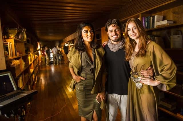 Carolina (Juliana Paes), Rafael (Daniel Rocha) e Eliza (Marina Ruy Barbosa) no Uruguai (Foto: Globo/João Miguel Júnior)