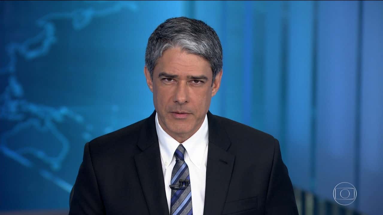 William Bonner no "JN" de ontem (02) (Foto: Reprodução/Globo)