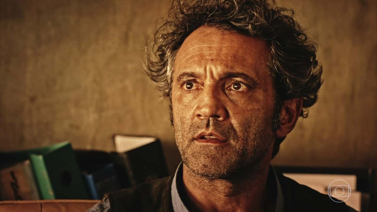 Santo (Domingos Montagner) em cena de "Velho Chico" (Foto: Reprodução/Globo)