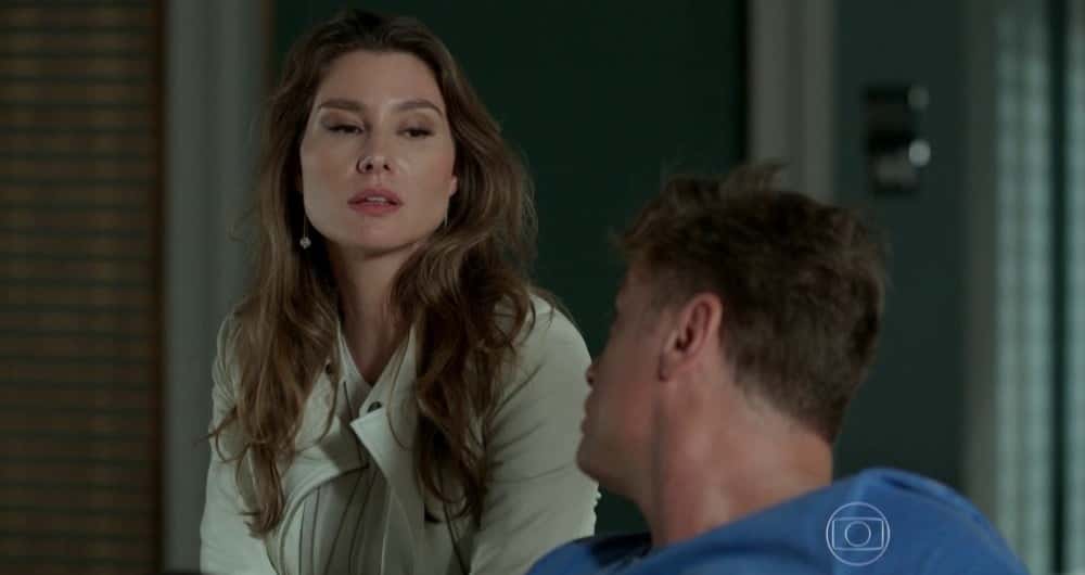 Natasha e Arthur em Totalmente Demais (Foto: Reprodução/ Globo)
