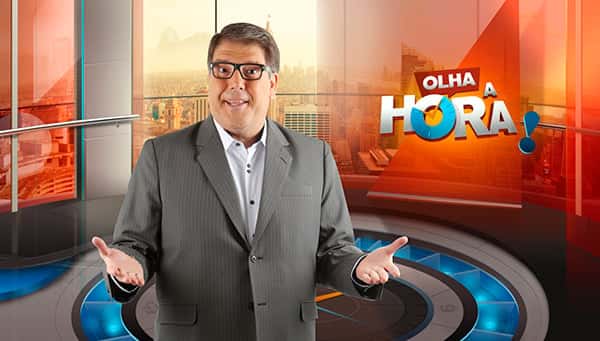 Luciano Faccioli no comando do "Olha a Hora" (Foto: Divulgação/RedeTV!)