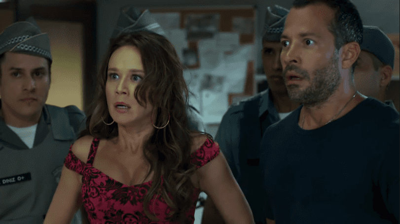 Tancinha (Mariana Ximenes) e Apolo (Malvino Salvador) em cena de "Haja Coração" (Foto: Reprodução/Globo)