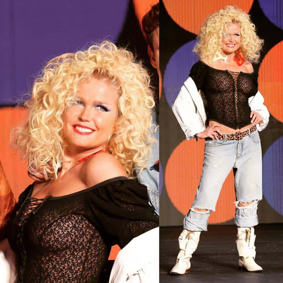 Xuxa relembrou os anos 80 em desfile no Rio (Foto reprodução: Xuxa Facebook)