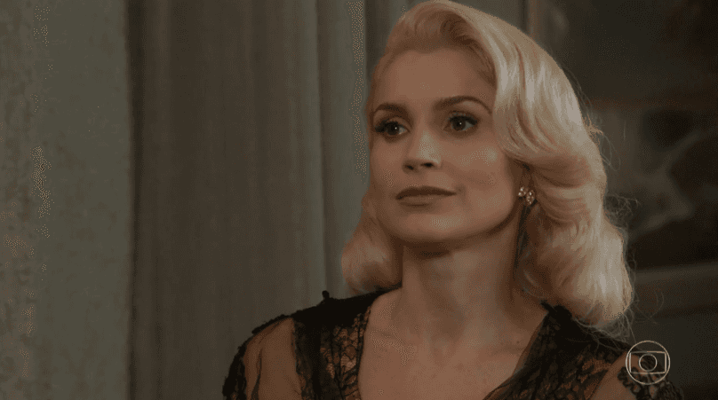Sandra (Flávia Alessandra) em cena de "Êta Mundo Bom" (Foto: Reprodução/Globo)