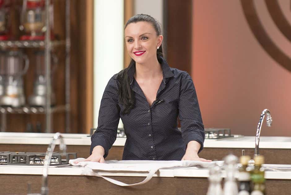 Thaiana deixa a cozinha do MasterChef Brasil Foto: Carlos Reinis/Band