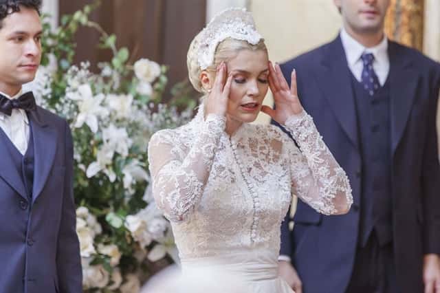 Sandra (Flávia Alessandra) em cena de "Êta Mundo Bom" (Foto: Globo/Artur Meninea)