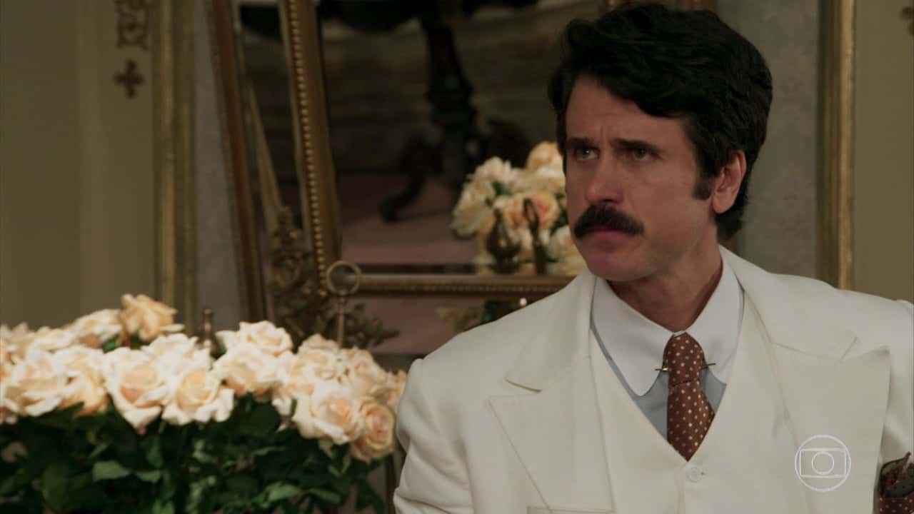 Ernesto (Eriberto Leão) em cena de "Êta Mundo Bom" (Foto: Reprodução/Globo)