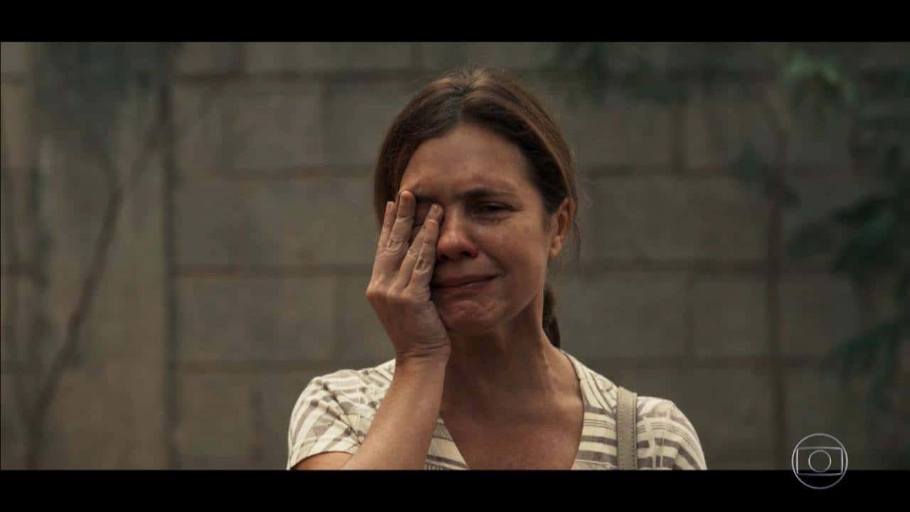 Adriana Esteves roubou a cena no segundo episódio de "Justiça" (Foto reprodução: Globo)