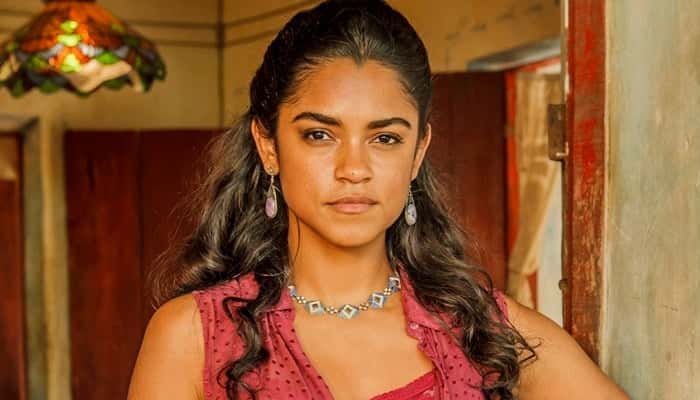 Luzia (Lucy Alves) em cena de "Velho Chico" (Foto: Globo/Artur Meninea)