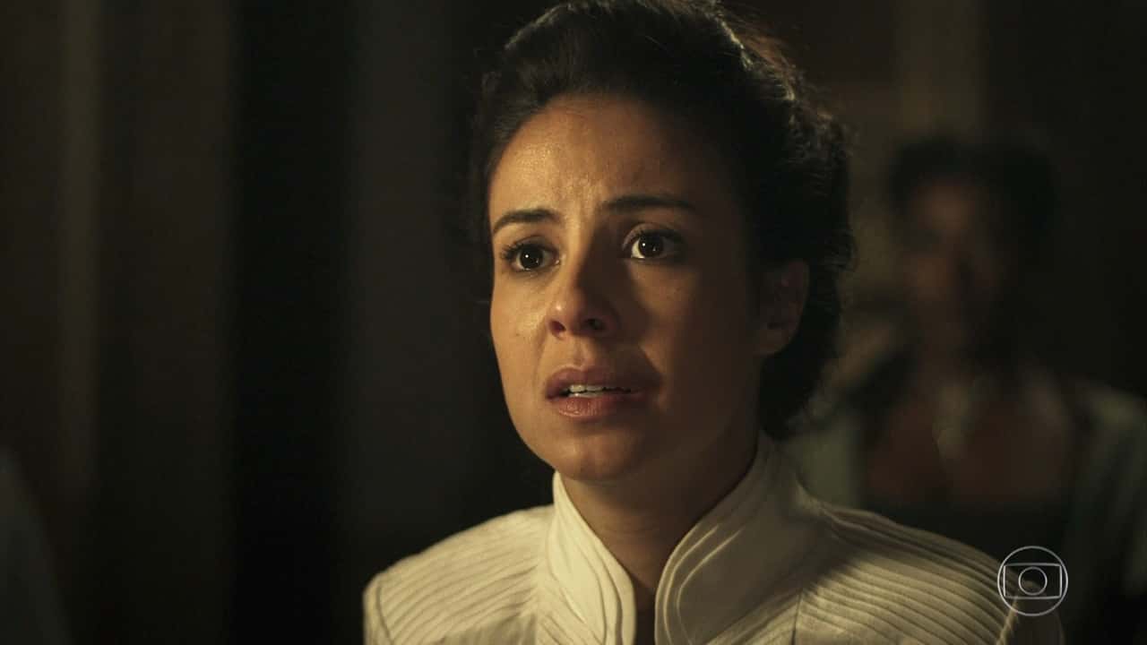 Joaquina (Andreia Horta) em cena de "Liberdade, Liberdade" (Foto: Reprodução/Globo)