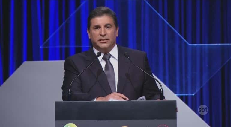 Carlos Nascimento no Debate Presidencial em 2014 (Foto: Reprodução/SBT)