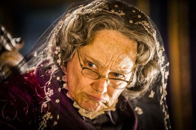 Encarnação (Selma Egrei) em cena de "Velho Chico" (Foto: Globo/João Miguel Júnior)