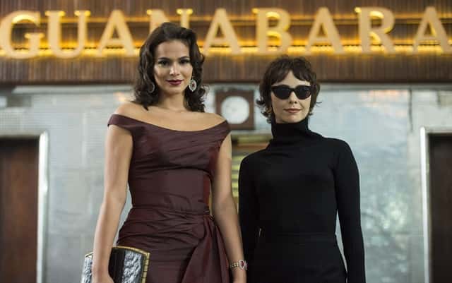 Veronica (Débora Falabella) e Beatriz (Bruna Marquezine) em "Nada Será Como Antes" (Foto: Globo/Estevam Avellar)