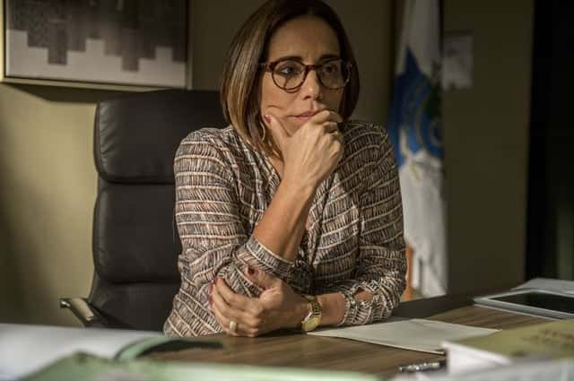 Gloria Pires como juíza na série "Segredos de Justiça" (Foto: Globo/Renato Rocha Miranda)