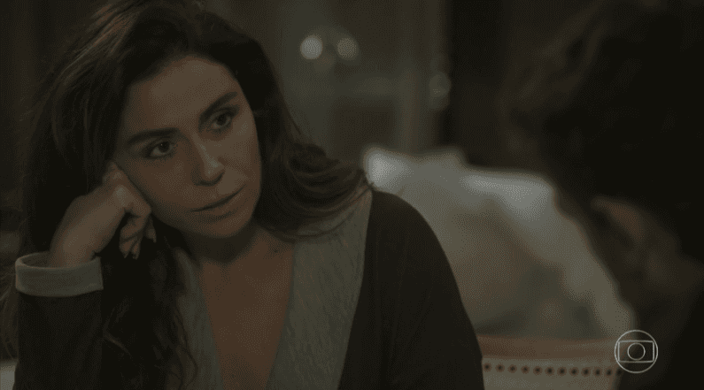 Alice (Giovanna Antonelli) em cena de "Sol Nascente" (Foto: Reprodução/Globo)