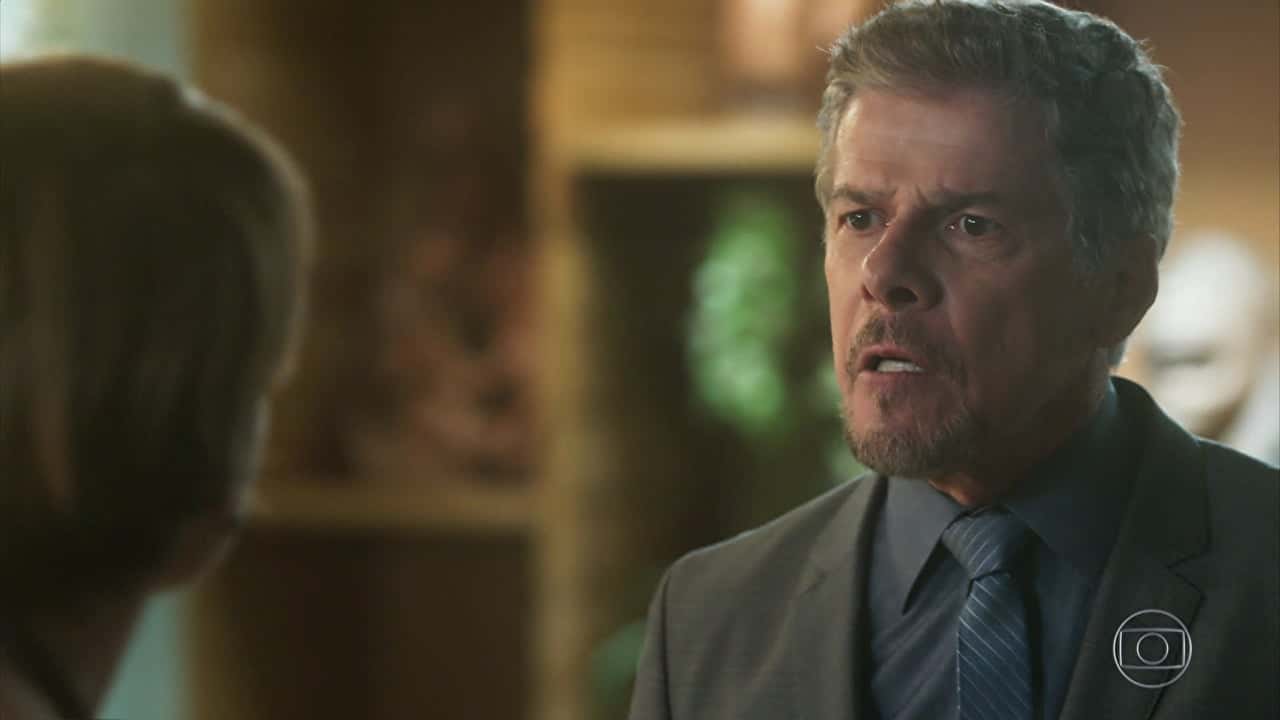 Tião (José Mayer) em cena de "A Lei do Amor" (Foto: Reprodução/Globo)