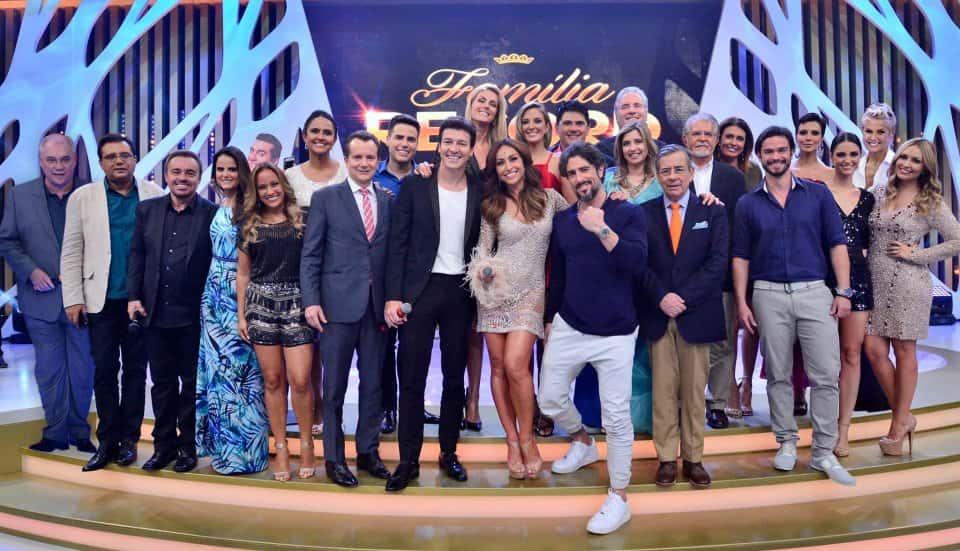 Elenco do Família Record em 2015 (Foto: Divulgação)