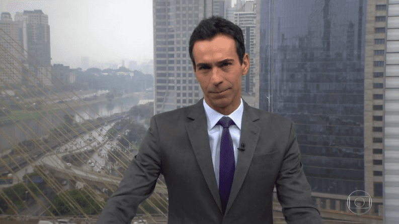 Cesar Tralli no comando do "SPTV 1ª Edição" (Foto: Reprodução/Globo)