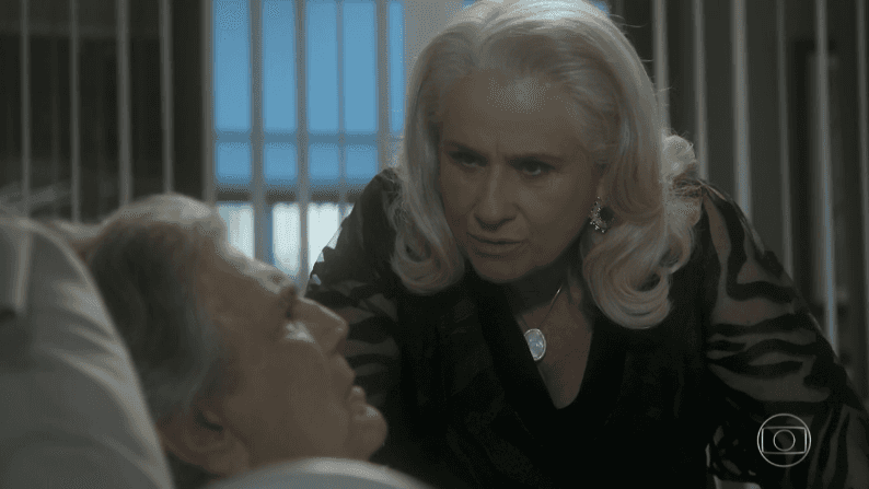 Vera Holtz (Magnólia) e Tarcísio Meira (Fausto) em cena de "A Lei do Amor" (Foto: Reprodução/Globo)
