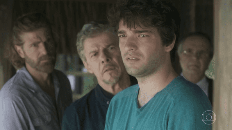 Tiago (Humberto Carrão) em cena de "A Lei do Amor" (Foto: Reprodução/Globo)