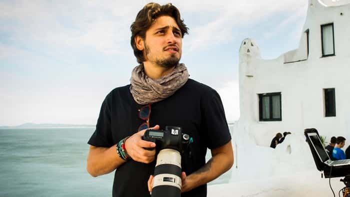 Daniel Rocha em gravação de "Totalmente Demais" no Uruguai (Foto: Globo/João Miguel Júnior)