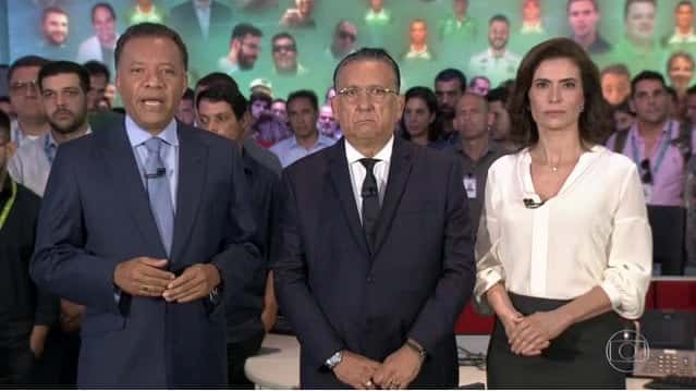 Heraldo Pereira, Galvão Bueno e Giuliana Morrone na redação do "Jornal Nacional"(Foto: Reprodução/Globo)