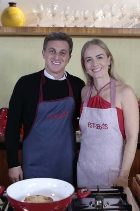 Luciano Huck e Angélica no "Estrelas" Foto: Fabio Rocha/Rede Globo/Divulgação