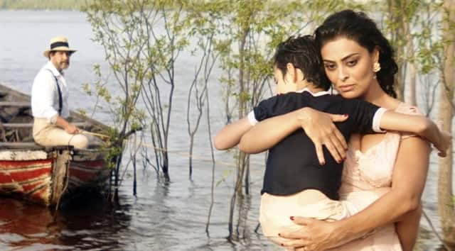 Zana (Juliana Paes) e Halim (Antonio Calloni) em cena de 'Dois Irmãos' (Foto: Globo/Divulgação)