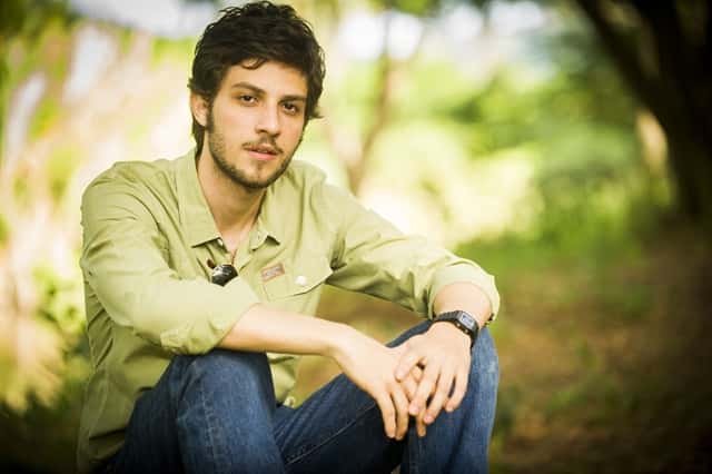 Chay Suede em "A Lei do Amor" (Foto: Globo/João Miguel)