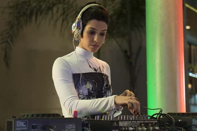 Flávia (Maria Flor) em cena de "A Lei do Amor" (Foto: Globo/Renato Rocha Miranda)