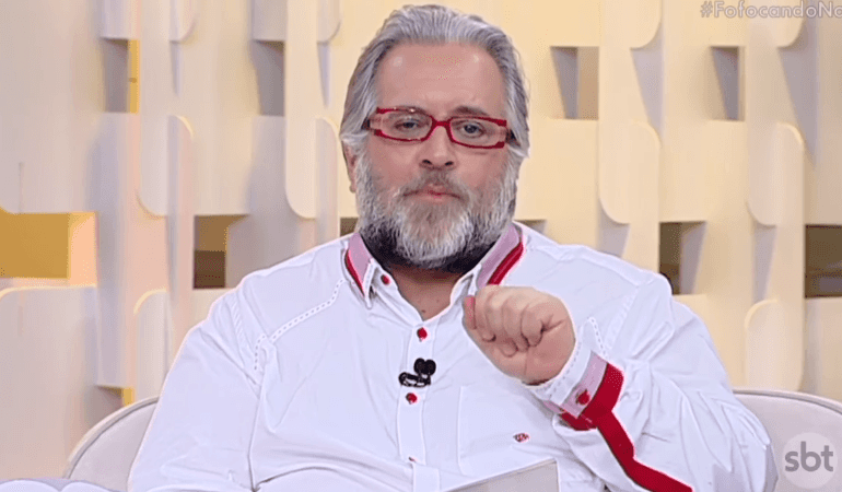 Leão Lobo no último "Fofocando" (Foto: Reprodução/SBT)