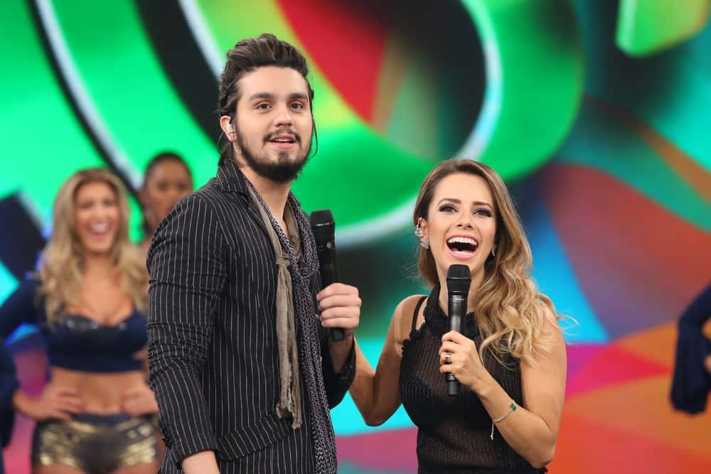 Luan Santana e Sandy no palco do 'Domingão' (Foto: Carol Caminha/Gshow)