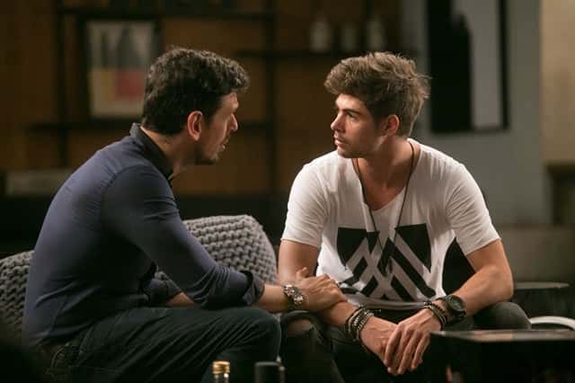 Lázaro (João Vicente de Castro) e Léo (Rafael Vitti) em cena de 'Rock Story' (Foto: Globo/Raquel Cunha)