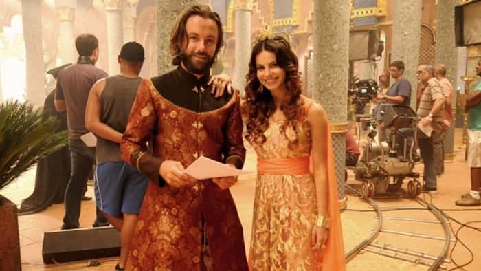 Atores nos bastidores de "O Rico e Lázaro". (Foto: Munir Chatak/Record TV/Divulgação)