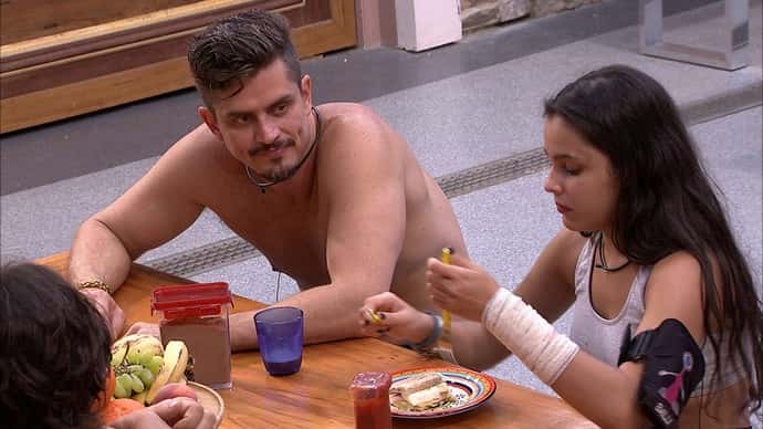 Marcos e Emilly (Foto: Divulgação / Ghosw)