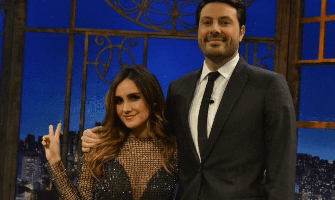 Dulce Maria no The Noite. Foto - divulgação/SBT