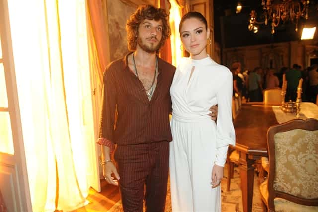 Chay Suede e Isabelle Drummond (Foto: Globo/João Miguel Júnior)