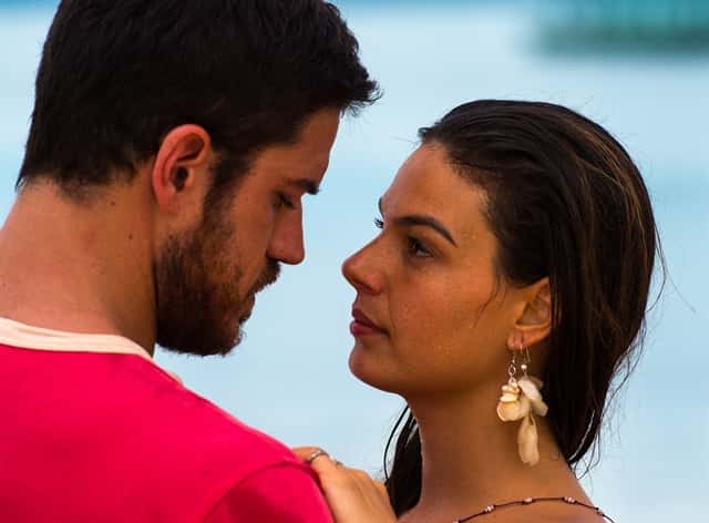 Rita (Isis Valverde) e Zeca (Marco Pigossi) (Foto: Globo/Estevam Avellar)
