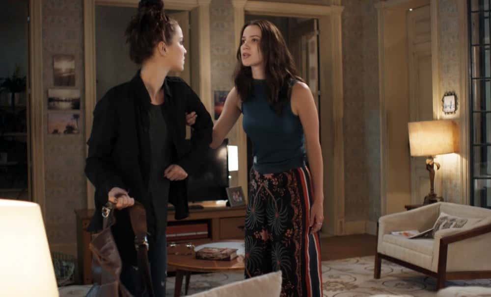 Júlia e Lorena vão sair no tapa em "Rock Story". (Foto: TV Globo)