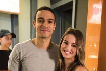 Sérgio e Laryssa são um casal em "Malhação - Pro Dia Nascer Feliz". (Foto: Cesar Alves)