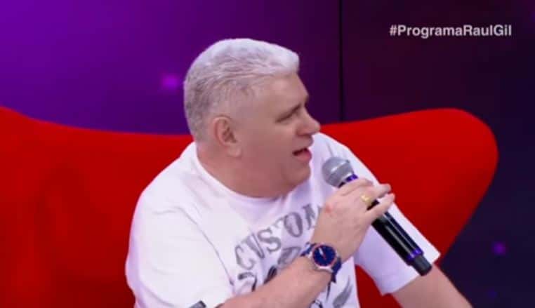 O humorista Batoré no Elas Querem Saber (Foto: Reprodução/SBT)