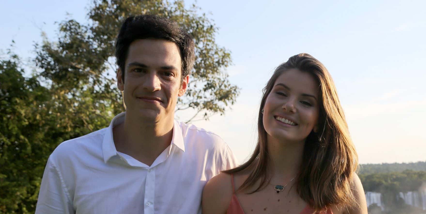 Eric (Mateus Solano) e Luiza (Camila Queiroz). (Foto: Divulgação/Globo)