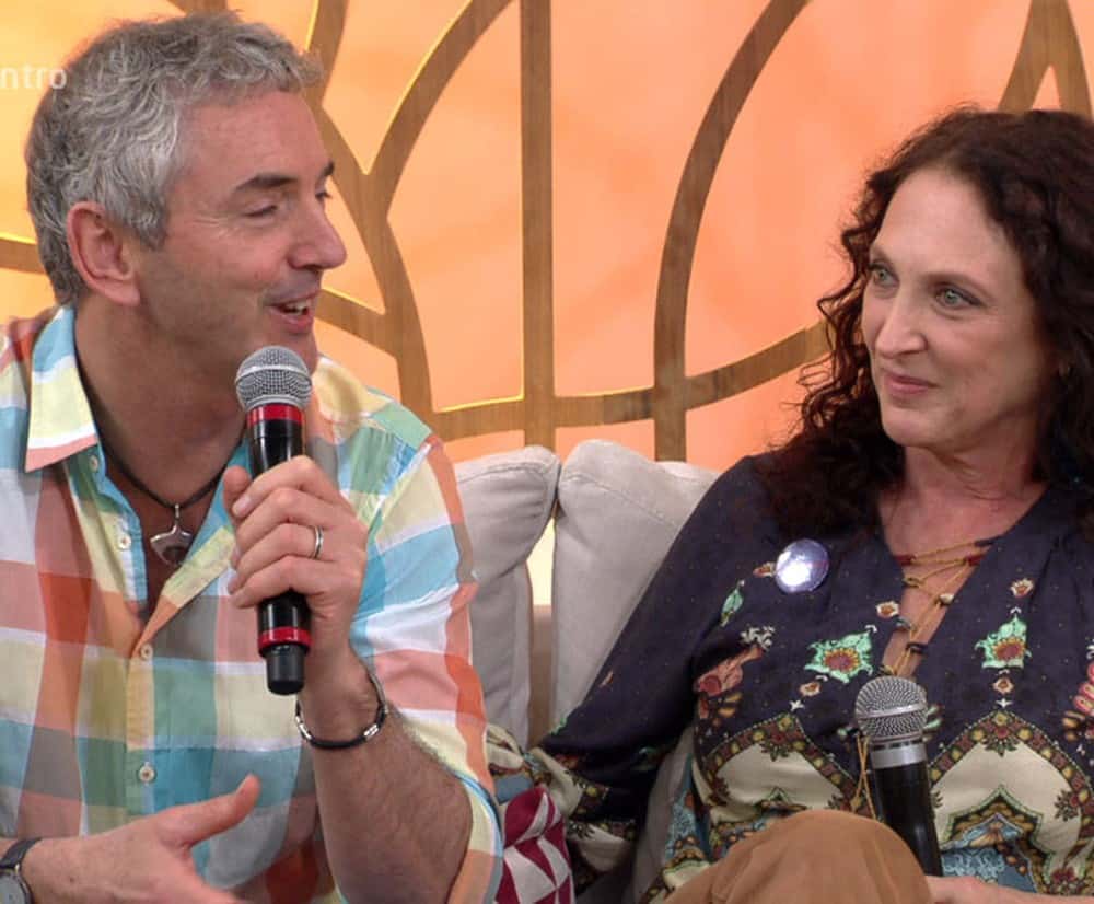 Débora Olivieri conheceu o marido por um aplicativo de relacionamento (Foto: TV Globo)