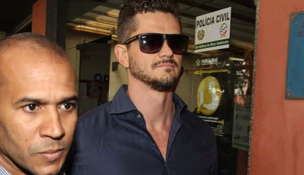 Marcos Harter esqueceu a Emilly(Foto: Thyago Andrade/Brazil News)
