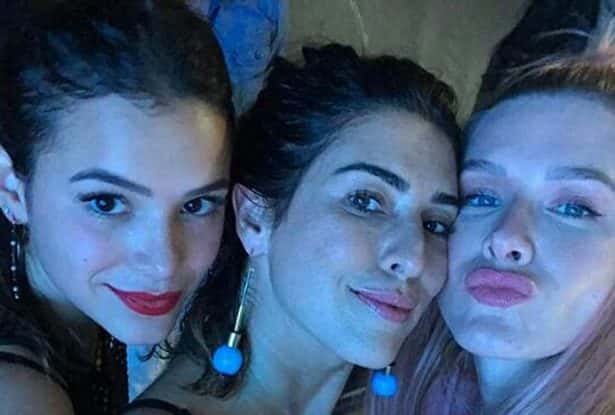 Bruna se diverte com amigas. (Foto: Reprodução/Instagram)