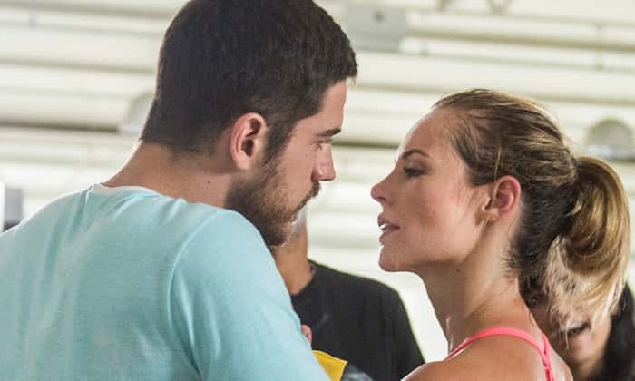 Jeiza (Paolla Oliveira) e Zeca (Marco Pigossi) em "A Força do Querer". (Foto: TV Globo)