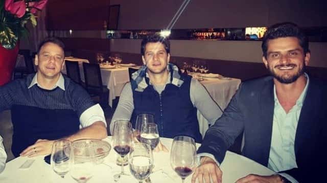 Marcos curte jantar com amigos. (Foto: Reprodução/Instagram)
