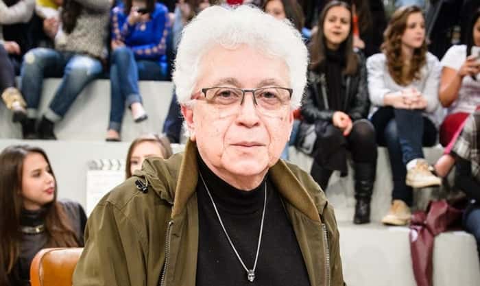 O autor Aguinaldo Silva durante participação no "Altas Horas" (Foto: Globo/Ramón Vasconcelos)