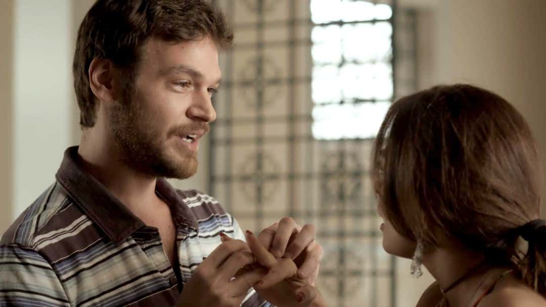 Rubinho será preso nos próximos capítulos de "A Força do Querer". (Foto: TV Globo/Reprodução)