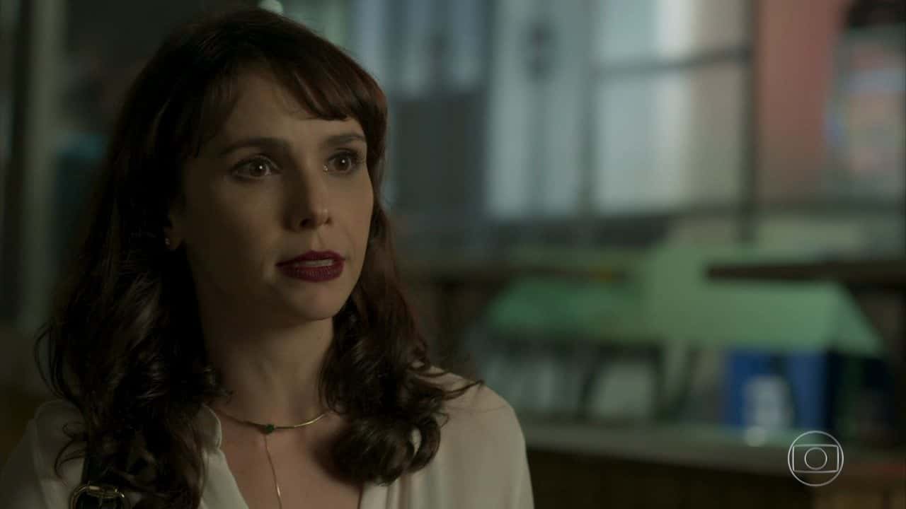 Irene (Débora Falabella) em cena de "A Força do Querer" (Foto: Reprodução/Globo)